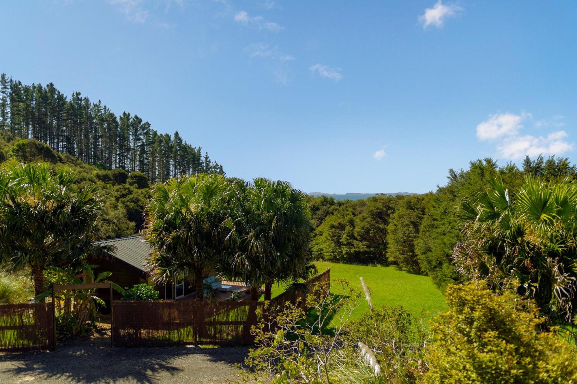 Kuaotunu Chalets Exteriör bild